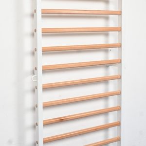 Espaliers avec montants en acier et 15 barreaux en hetre, réf. 221-M-Blanc