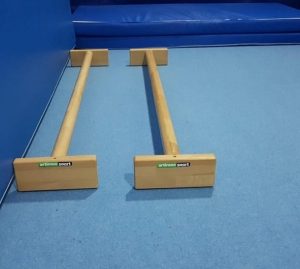 Barres parallèles en hêtre, 150 cm de longueur, code 248-paralettes-longeur